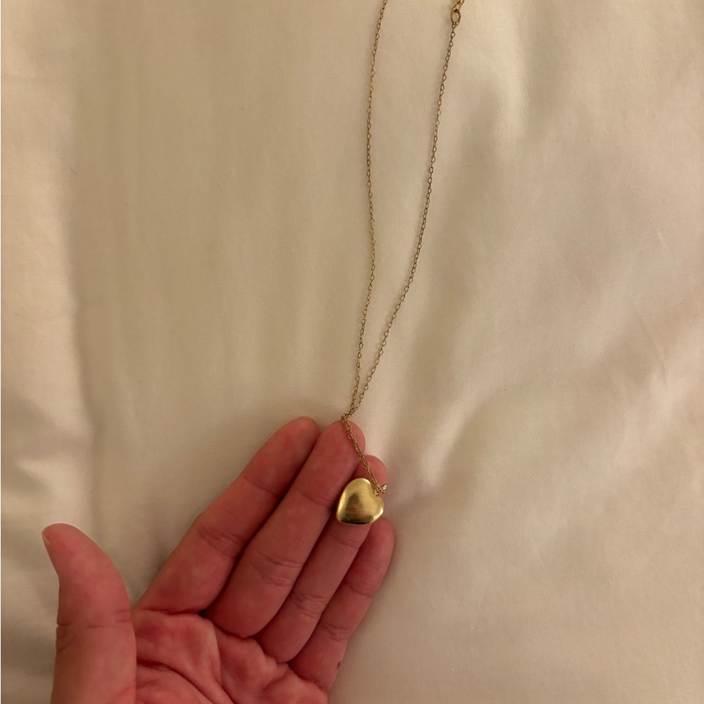 Always on my mind chunky brandy Melville Chic Gold Heart Necklace cute like new - Picture 3 of 5